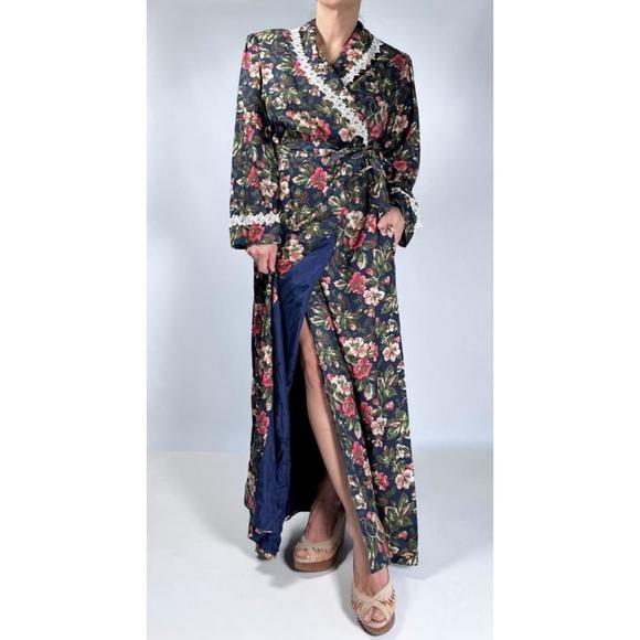 NEW VTG! Women's Fantasies by Morgan Taylor Floral Silk Wool Robe M Blue Pink - Picture 8 of 9